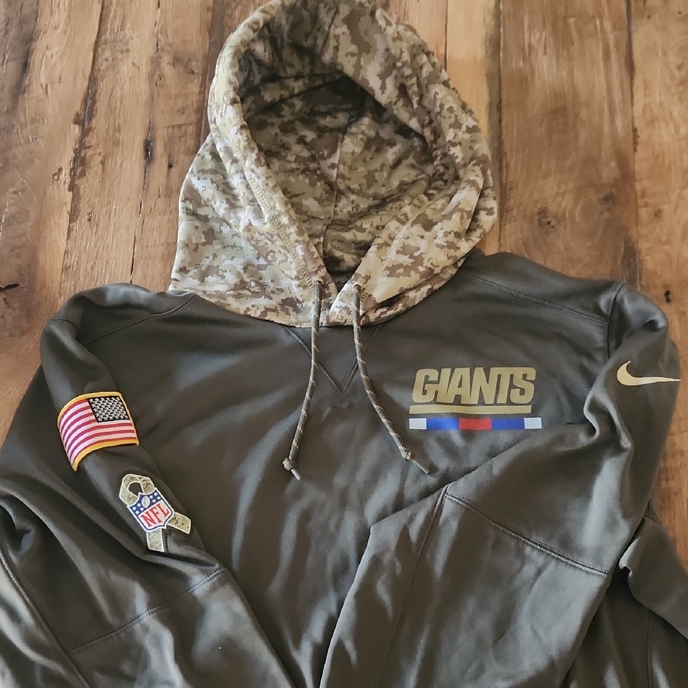Nike Men's Camouflage and Olive Giants Hoodie